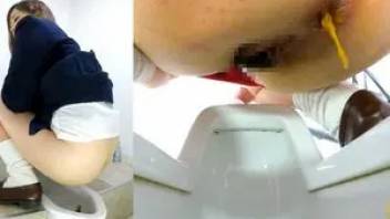 Diarrhea of ​​a Japanese girl in a public toilet 2